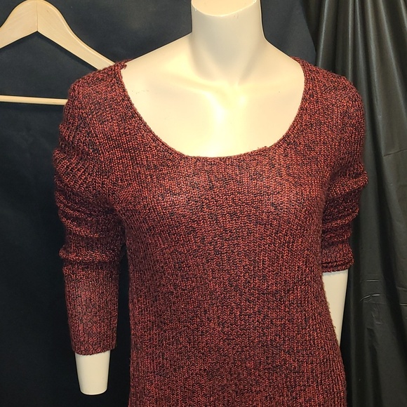 Tribal Maroon Scoop Neck Sweater SIZE MEDIUM - Picture 2 of 9